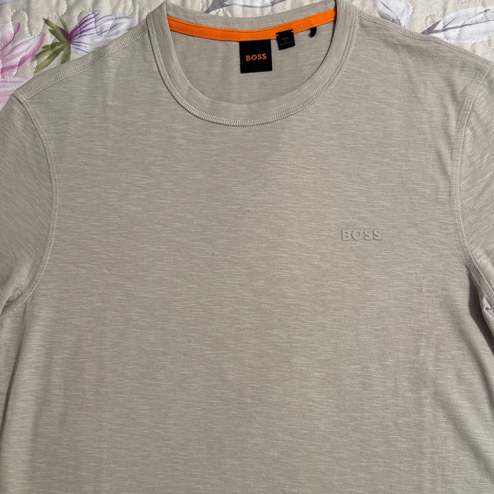 Boss Men's Beige  Short Sleeve Tee